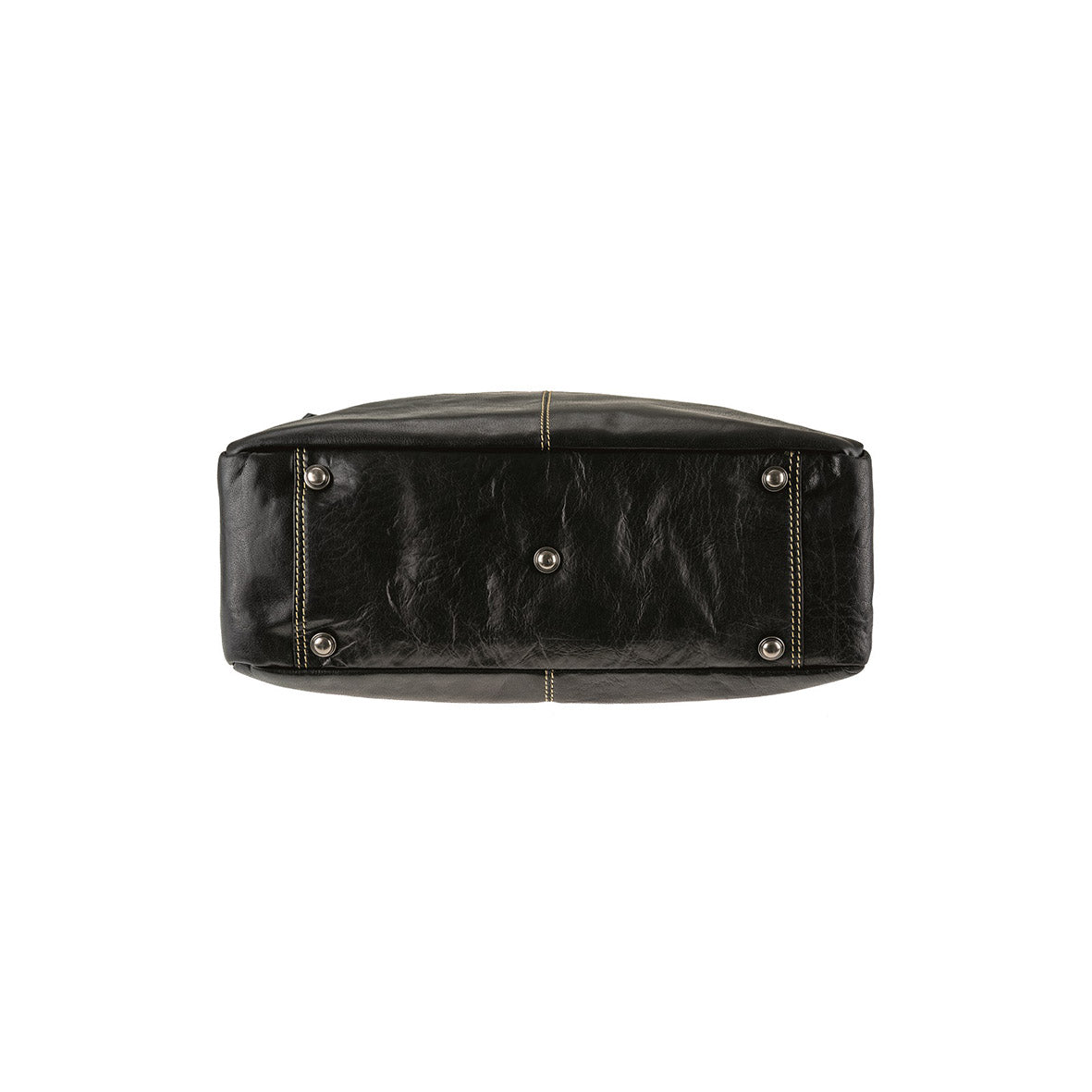 Unteransicht einer schwarzen Handtasche aus Büffelleder für Damen mit Nahtdetails und vier Metallnieten an den Ecken zur Unterstützung, mit einem funktionalen und wasserabweisenden Design.