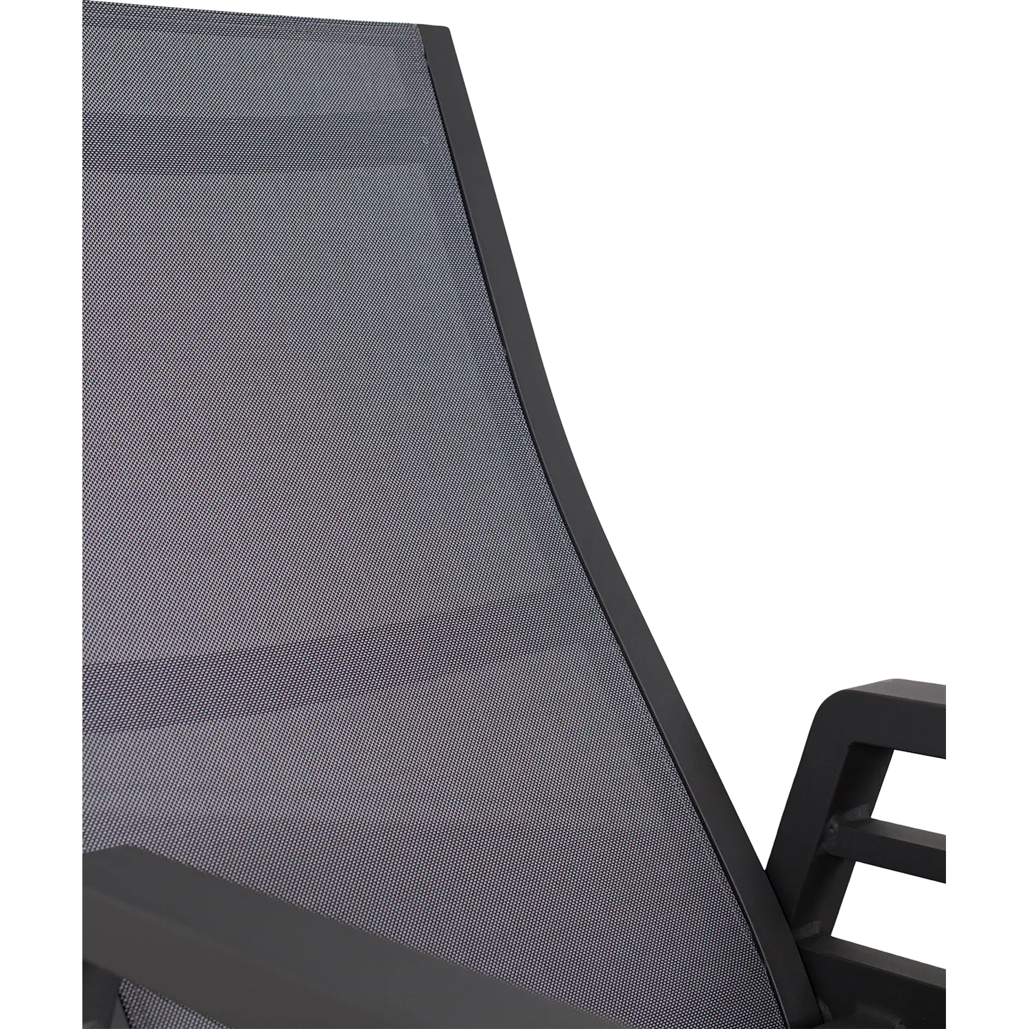 Nahaufnahme des klappbaren Gartenstuhl-Ess-Relaxsessels Merida 2er-Sets mit schwarzer Netzrückenlehne und Armlehnen, mit schlankem, minimalistischem Design – ideal als Terrassenmöbel für moderne Außenbereiche.