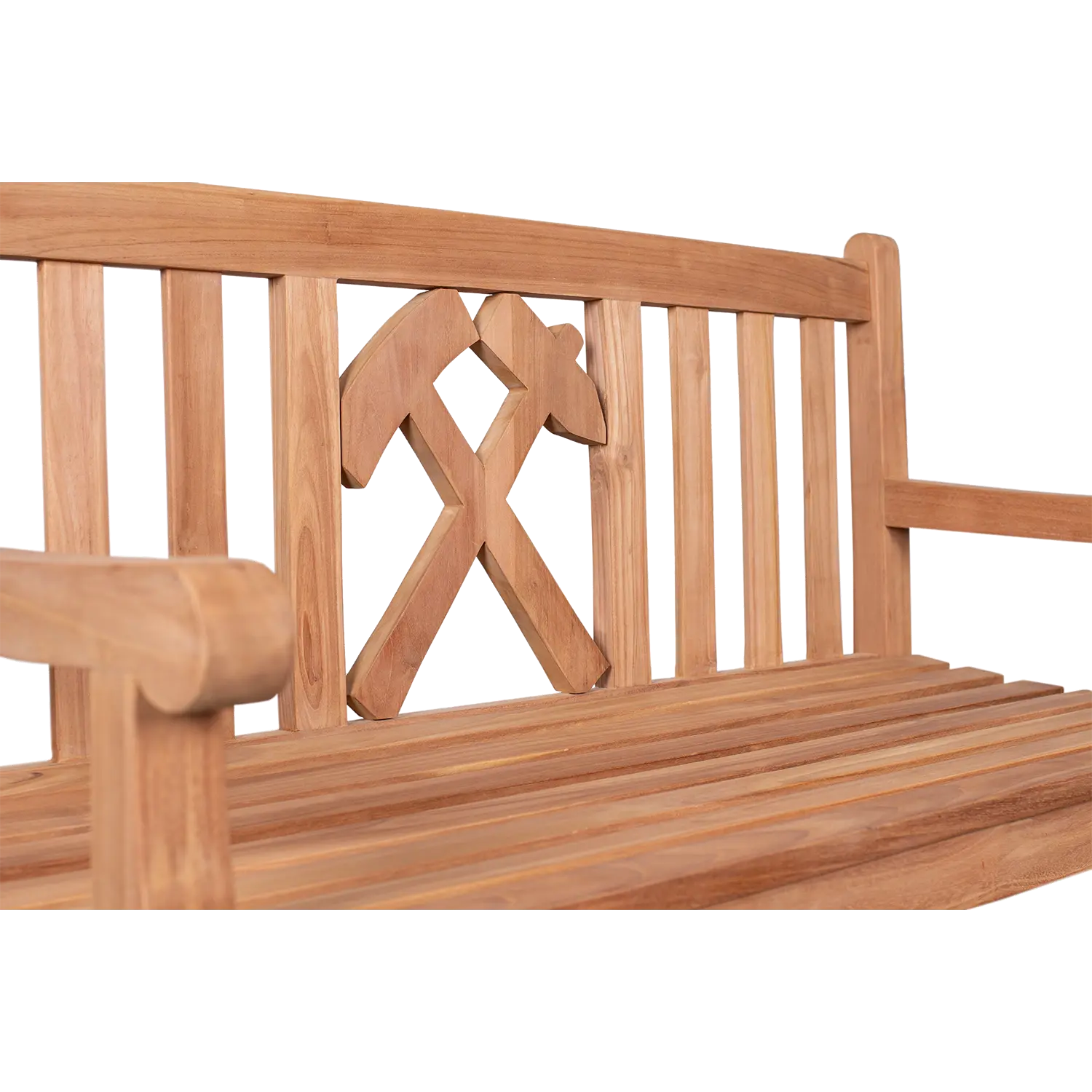 Die Teak-Gartenbank Glückauf ist eine Holzbank mit gekreuzt gehämmerter Rückenlehne, vertikalen Latten und Armlehnen. Aus hellbraunem Teakholz gefertigt, eignet sie sich ideal für eine stilvolle Outdoor-Gestaltung.