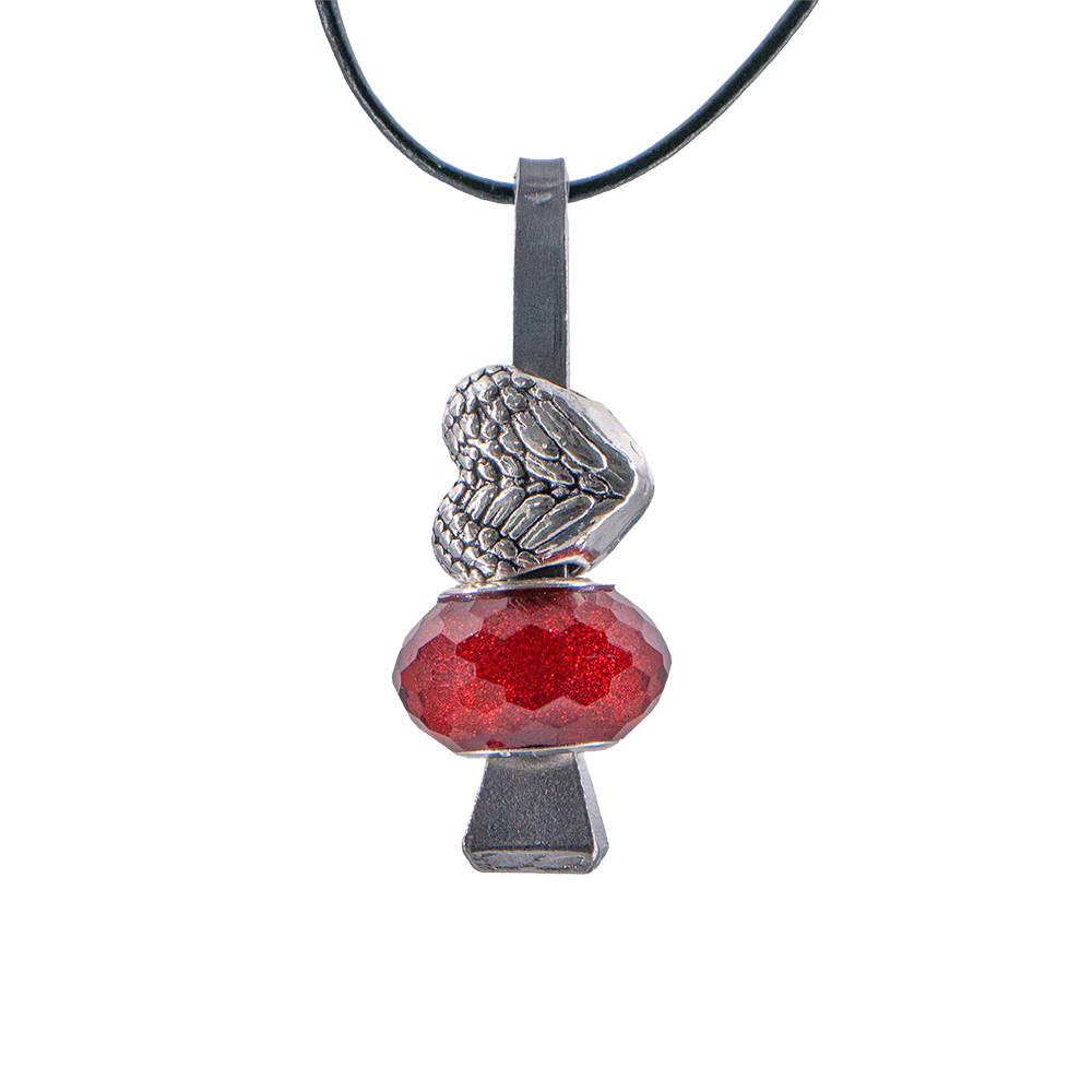 Hufnagel Schmuck mit roter Perle und Herz