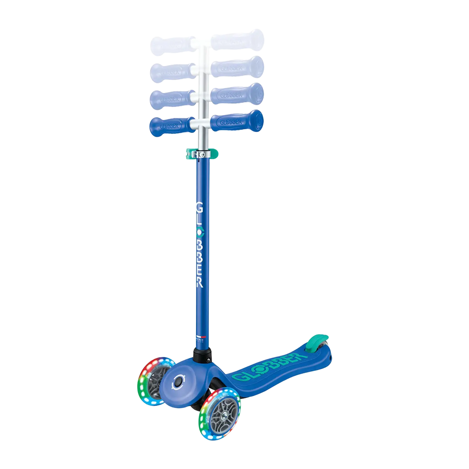 Kinderscooter mit Helm