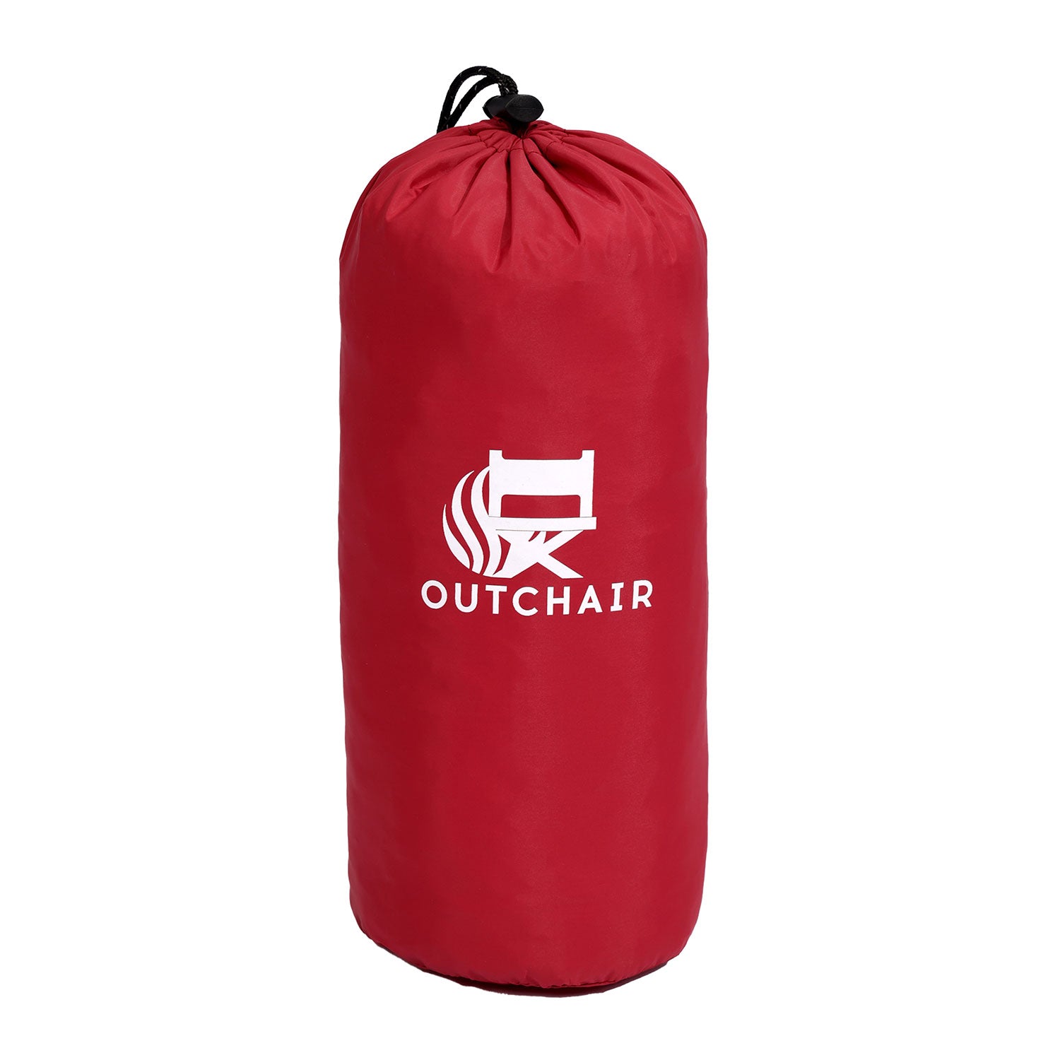 Die Luftmatratze mit Aufpumpfunktion ist eine rote, zylindrische Tasche mit Kordelzugverschluss, auf deren Vorderseite ein weißes Stuhllogo und „OUTCHAIR“ deutlich zu sehen sind – ideal für Campingausflüge.