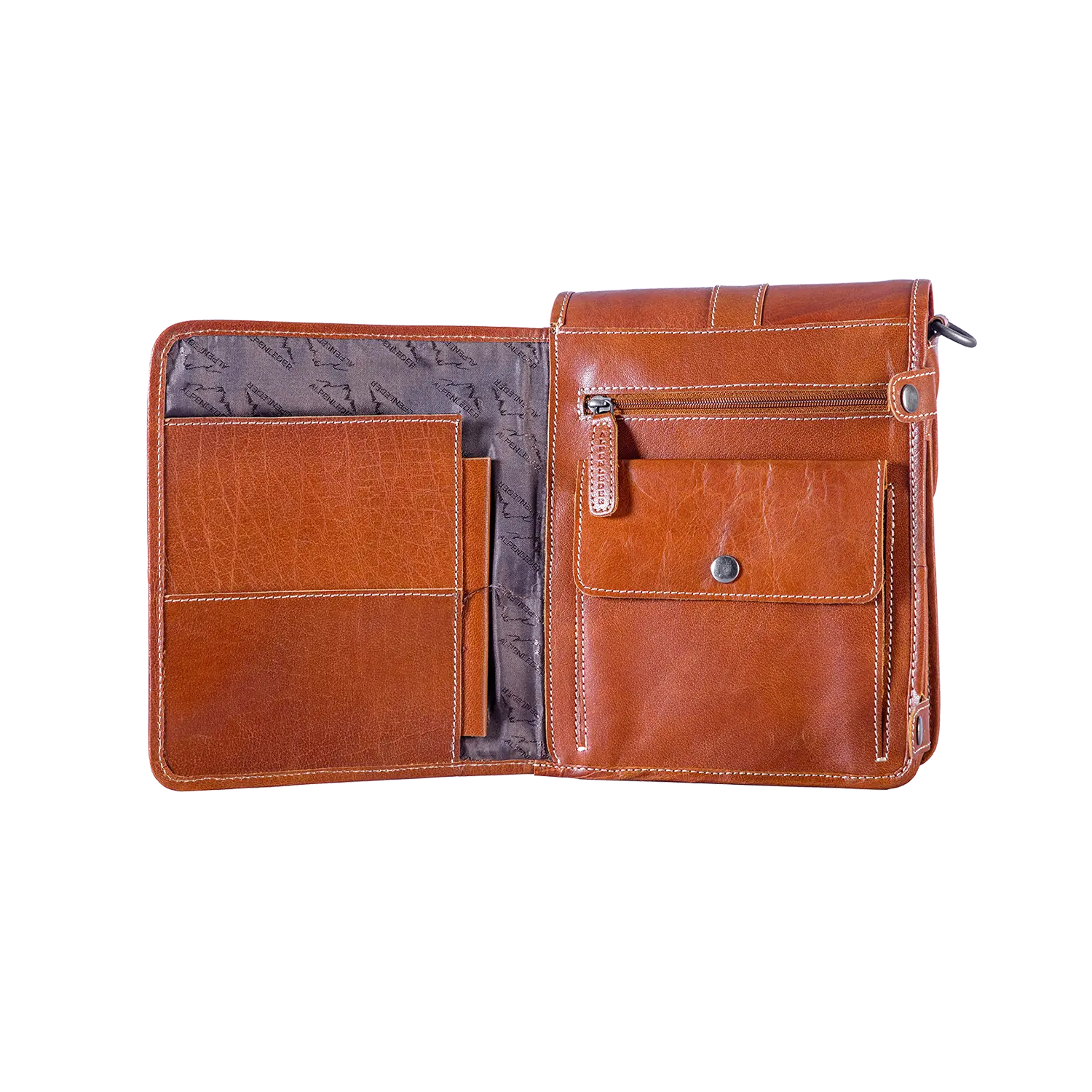 Öffnen Sie die braune Lederbrieftasche GALILEO. Sie präsentiert Ihnen zahlreiche Fächer und Taschen, darunter ein Reißverschlussfach und eine geknöpfte Klappe. Das Innenfutter ist mit einem dezenten Muster versehen, das an die Handwerkskunst von Alpenleder erinnert und alle Fächer deutlich sichtbar macht.