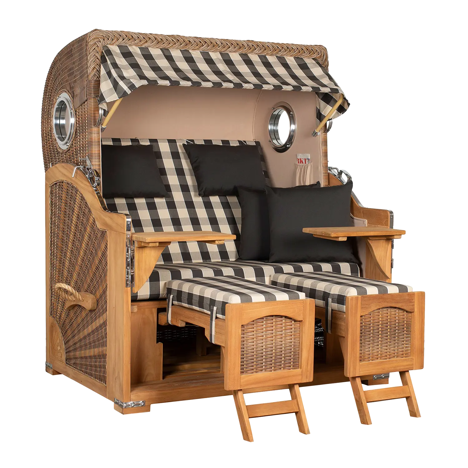 Der Strandkorb 2,5-Sitzer anthrazit-weiß kariert bietet Luxus und Komfort für zwei mit einem schwarz-weiß karierten Baldachin, weichen Kissen, Fußstützen, Seitenablagen, einer abgerundeten Oberseite, Trittleitern an der Vorderseite und strapazierfähigem Teak-PE-Geflecht.