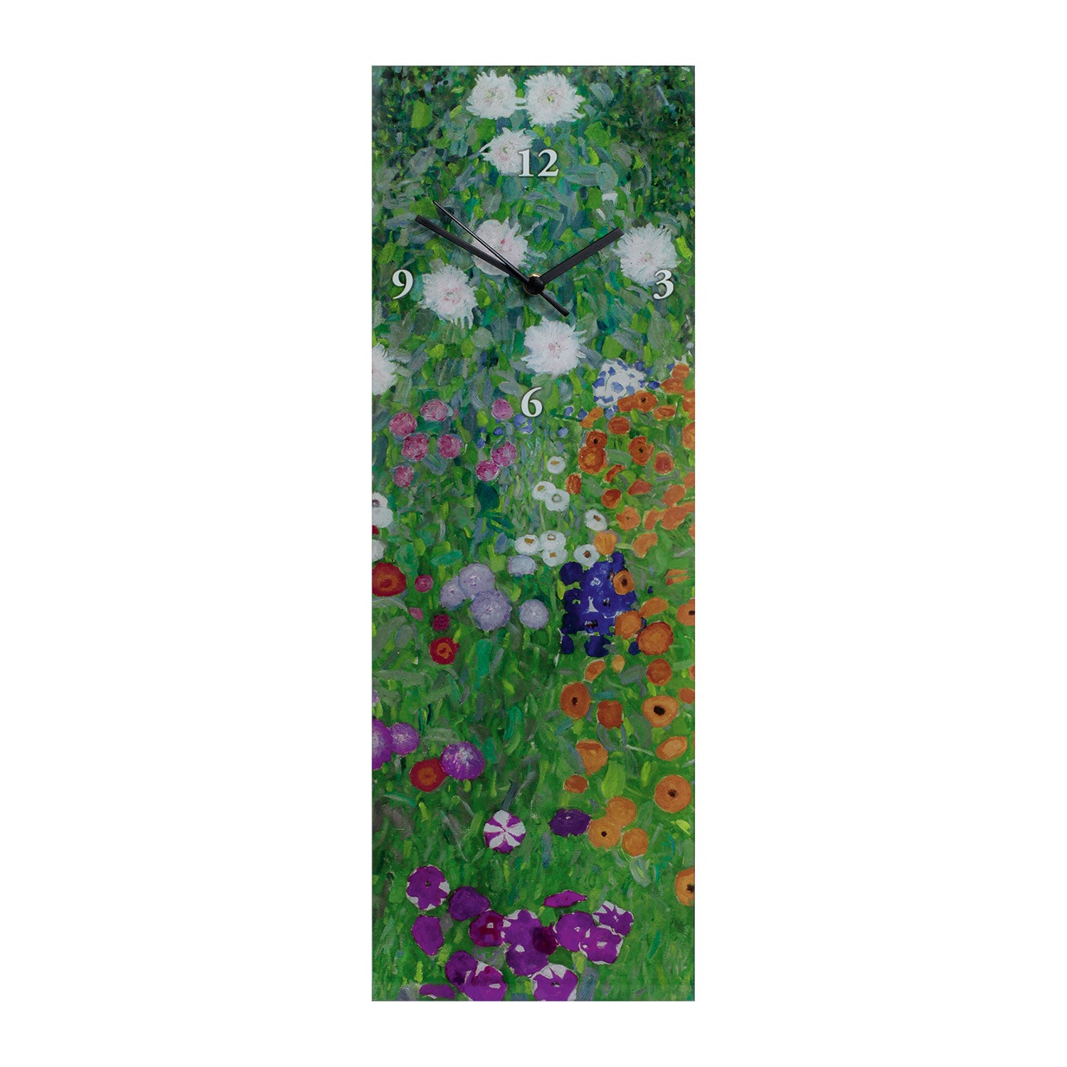 Die große Wanduhr „Bauerngarten, 1905-1907“ zeigt eine Gartenszene mit leuchtend violetten, orangefarbenen, blauen und weißen Blumen auf grünem Hintergrund. Das Kunstwerk-Design zeichnet sich durch weiße Zeiger und Ziffern aus, die sich nahtlos in das florale Muster einfügen.