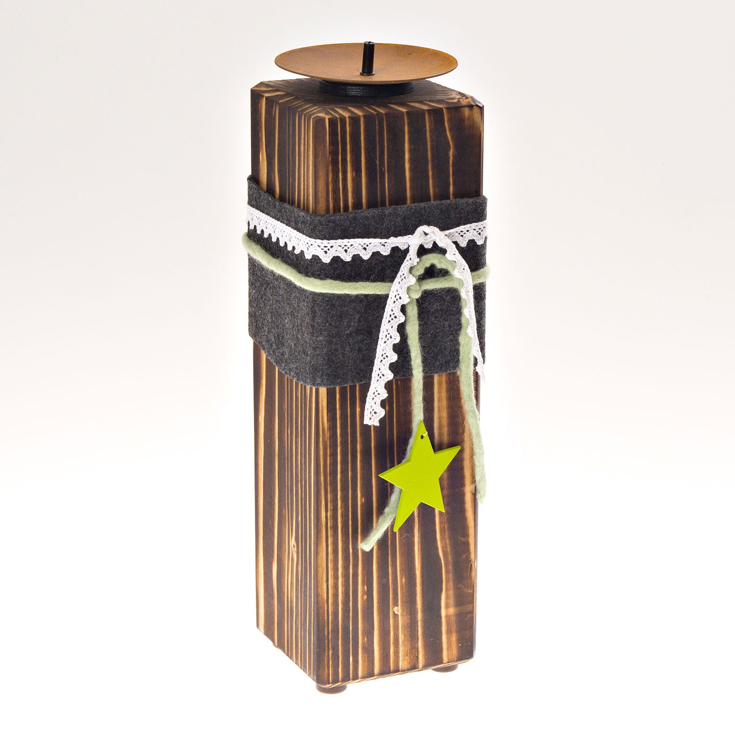 Kerzenständer aus Holz