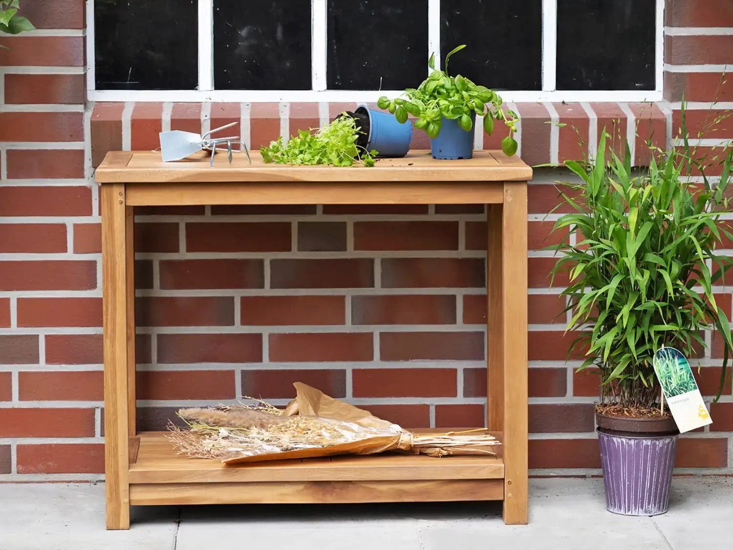 Arbeitstisch für den Garten