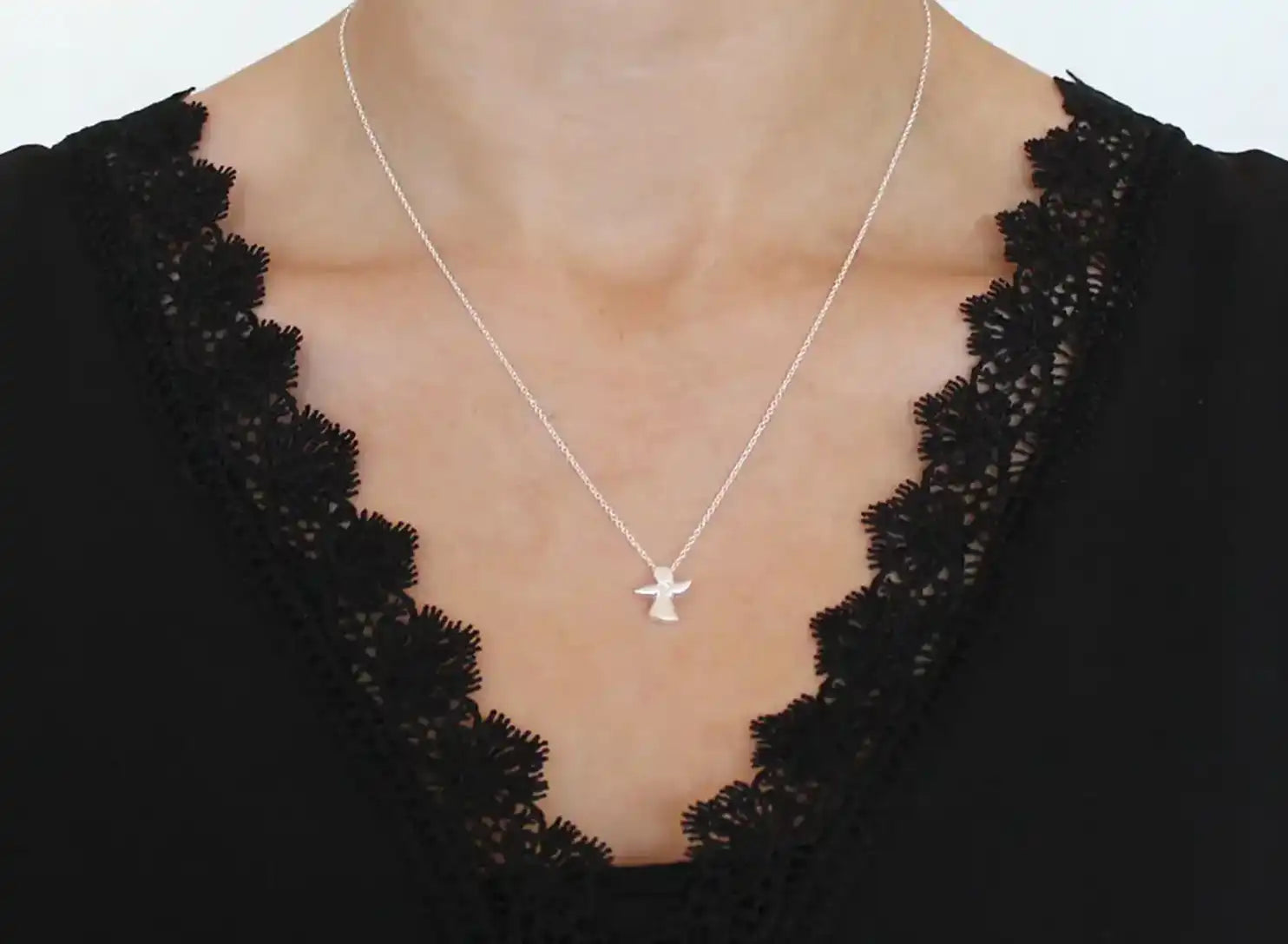 Kettenanhänger Schutzengel mini mit Kette